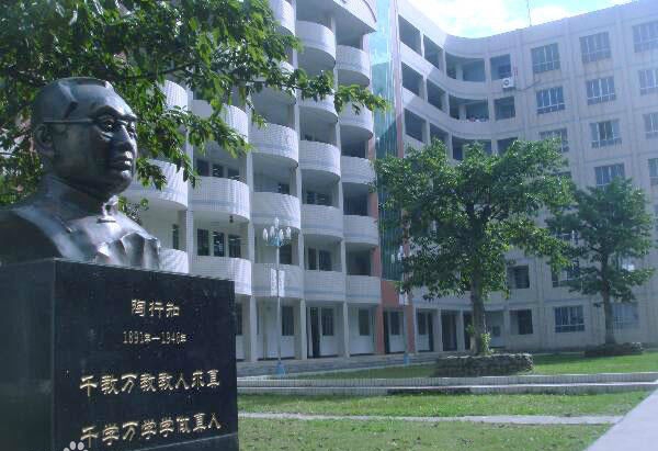 西昌六中地址在哪里？