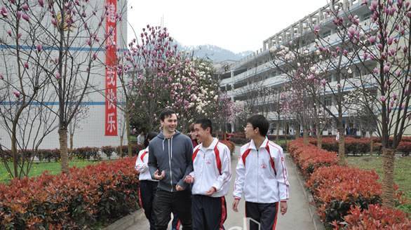 高縣中學怎么樣、好不好？