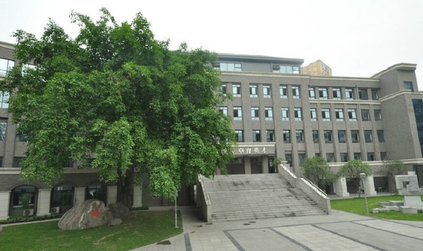 樹德中學光華校區(qū)2018年中考分數(shù)線是多少？