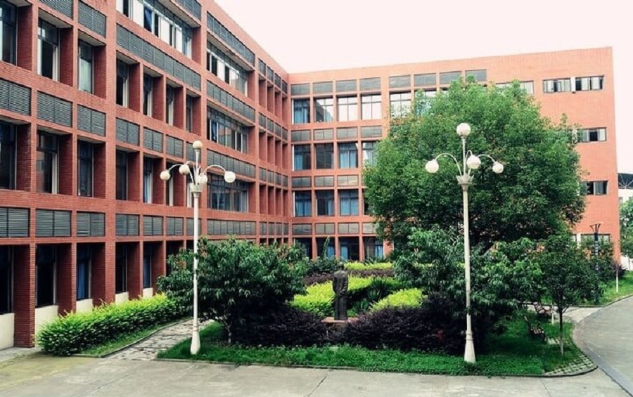 江油一中地址在哪兒？