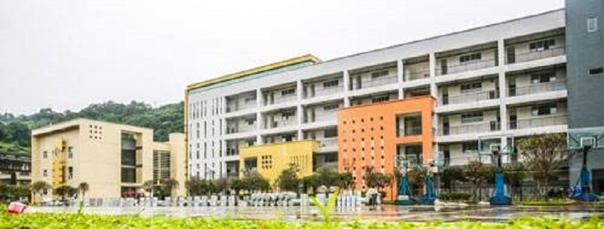 雅安市雨城區(qū)第二中學2018年中考分數線