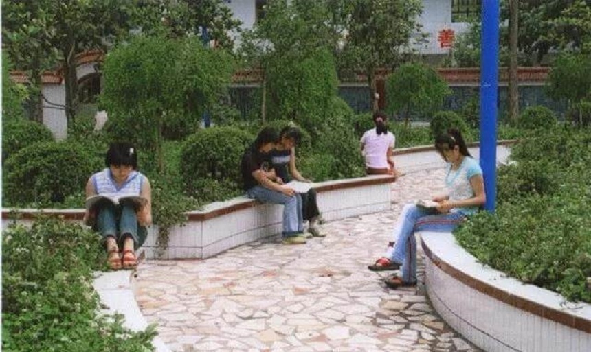 倉山中學怎么樣，這個學校好不好？