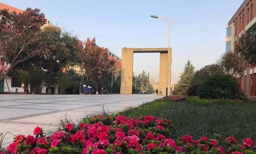羅江中學(xué)在哪里，有沒有地址？