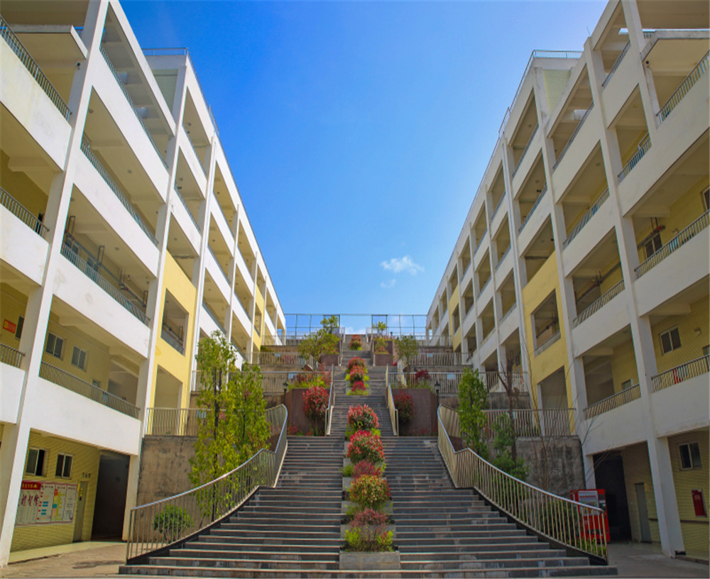廣元市八二一中學2020年招生計劃公布了嗎？