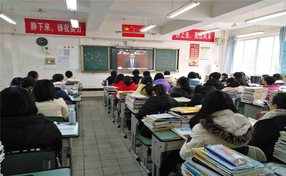 巴中市第二中學學校環(huán)境如何？