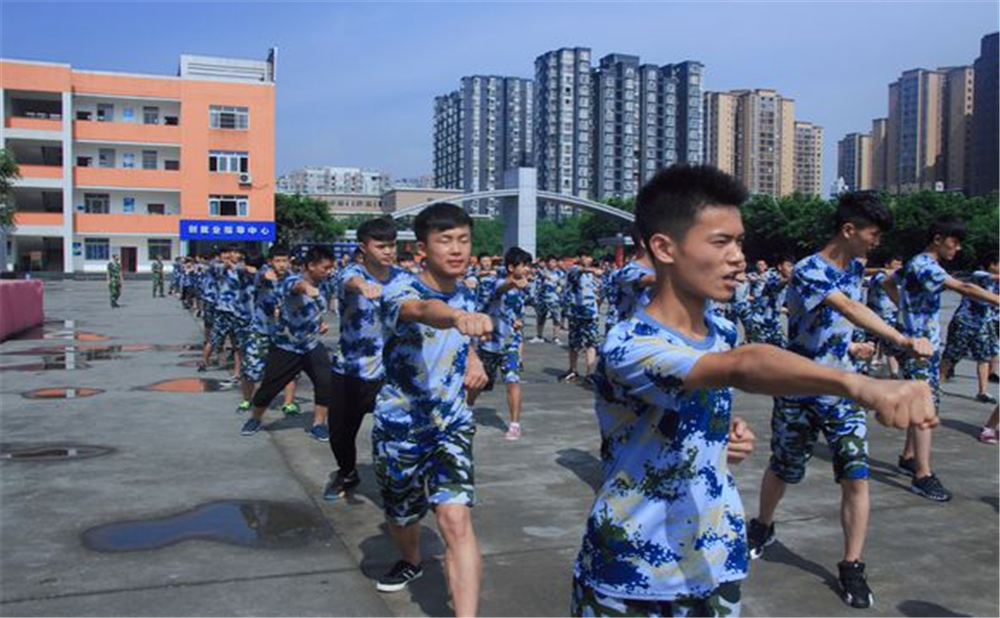 內(nèi)江十中學(xué)校詳細(xì)地址在什么地方？