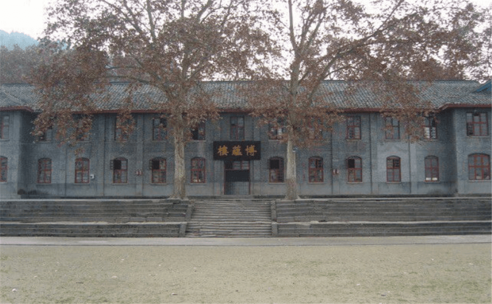 閬中市老觀中學(xué)學(xué)校環(huán)境怎么樣？