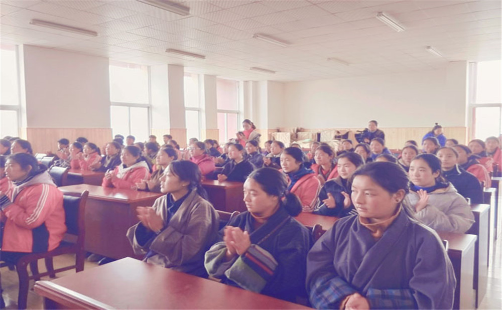 若爾蓋藏文中學(xué)2020年的招生簡(jiǎn)章是多少？