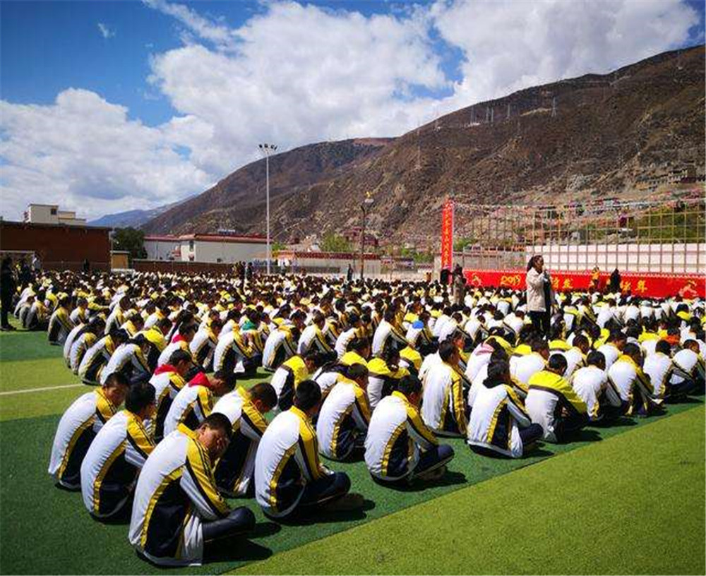 巴塘縣中學(xué)2020年招生計劃公布了嗎？