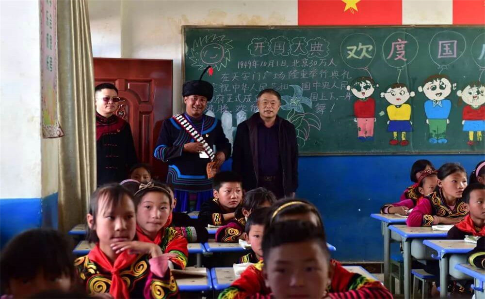 鹽源縣民族中學(xué)的升學(xué)率怎么樣？