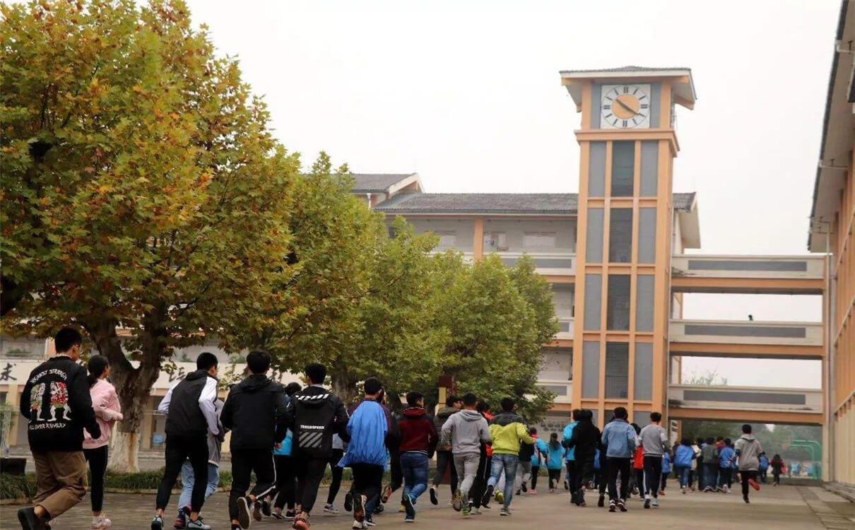 城廂中學2020年招生錄取分數(shù)線是多少？