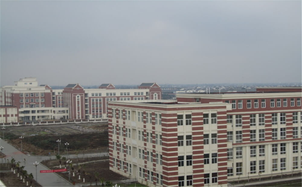師大三中的去年錄取分?jǐn)?shù)線是多少分？