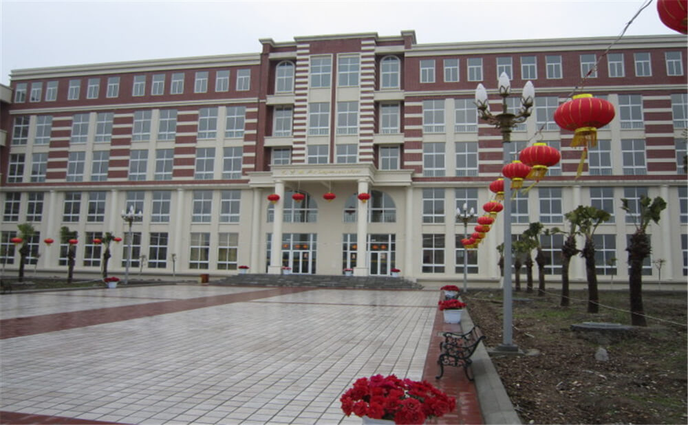 師大三中的高考升學(xué)率是多少？