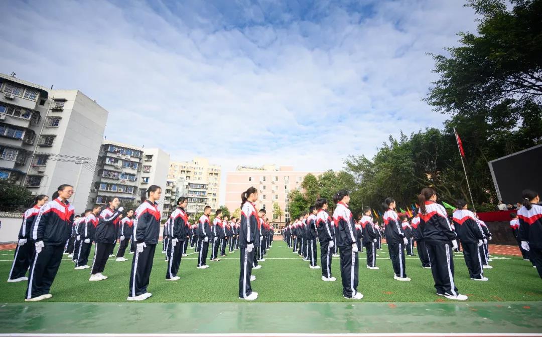 成都西川中學(xué)近三年的錄取分?jǐn)?shù)線是多少？