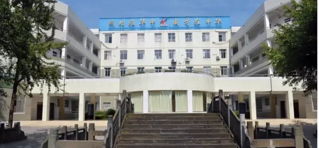 成都市華陽中學(xué)住宿環(huán)境怎么樣？