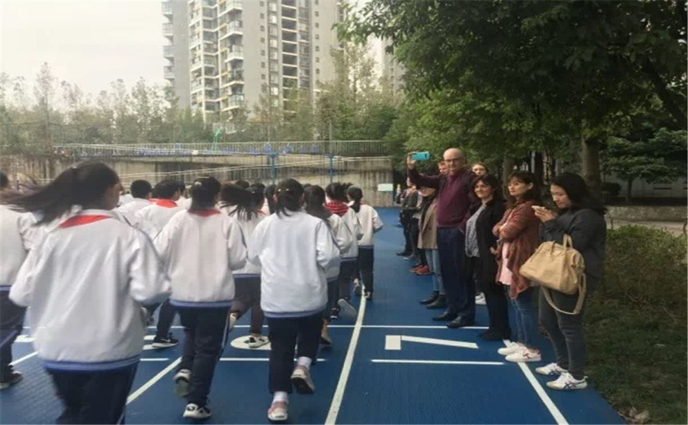 成都市第三中學(xué)本科升學(xué)率是多少？
