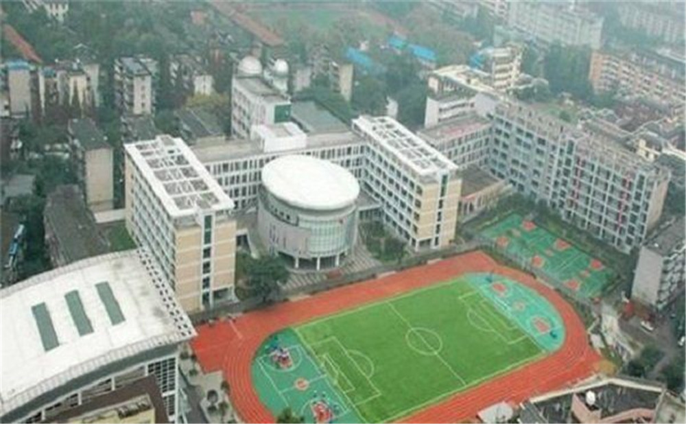 成都十二中（四川大學(xué)附屬中學(xué)）的本科升學(xué)率高不高？