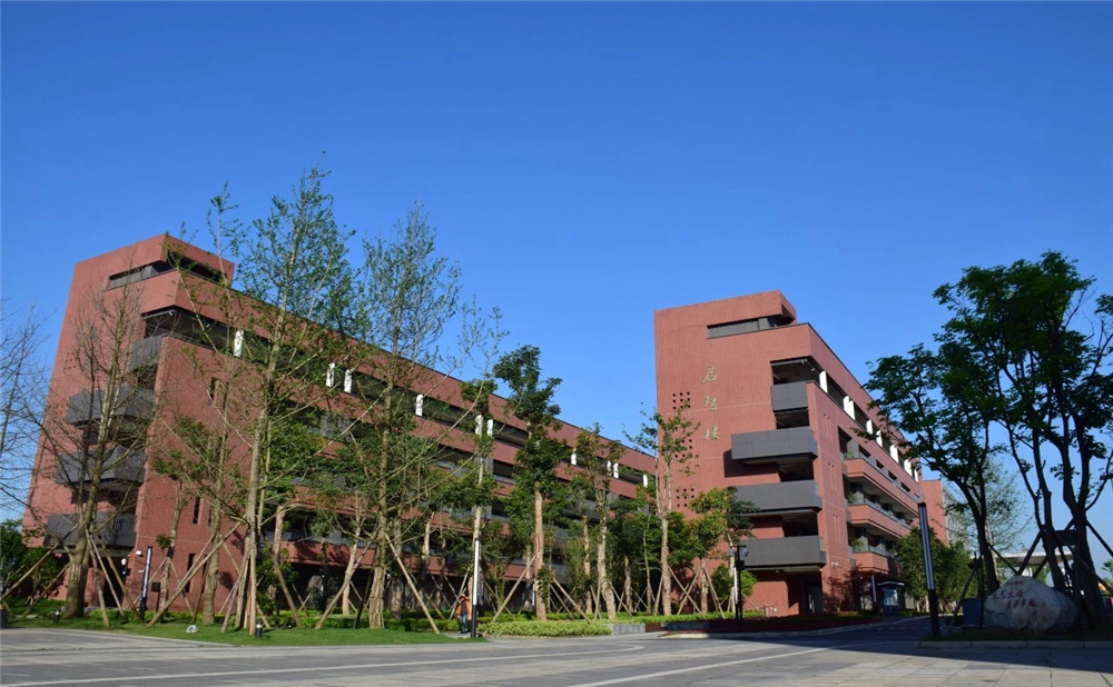 電子科技大學(xué)實(shí)驗(yàn)中學(xué)本科升學(xué)率是多少？