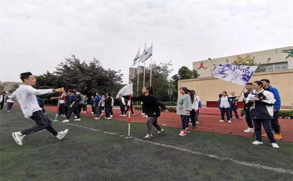 成都玉林中學(xué)錄取分?jǐn)?shù)是多少？