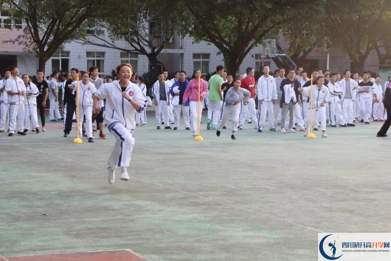 2020成都市田家炳中學(xué)的升學(xué)率有多少？