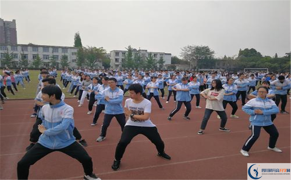 華潤高級中學(xué)的錄取分?jǐn)?shù)是多少？