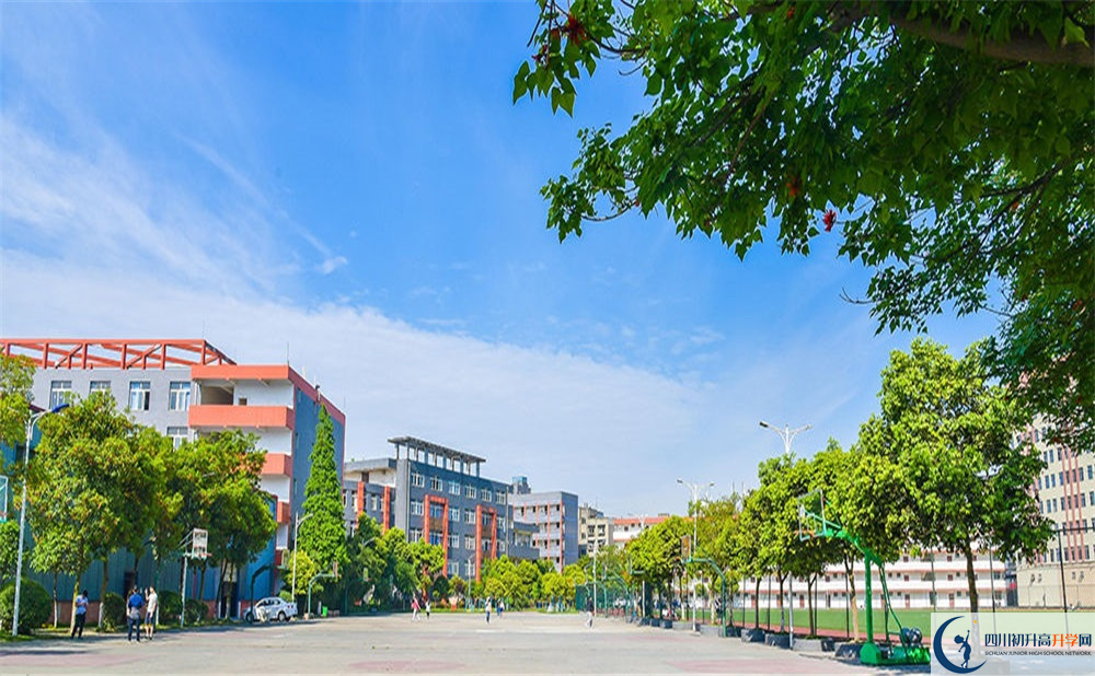 川科外國語學(xué)校的實(shí)驗(yàn)班怎么樣？