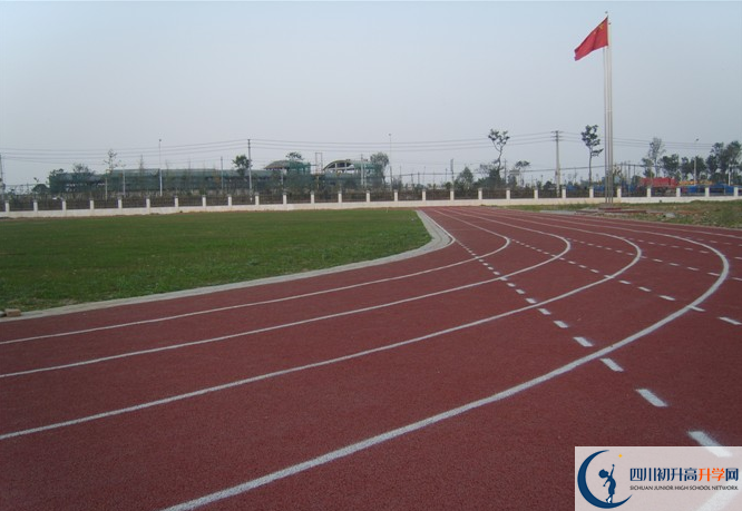 四川師范大學(xué)附屬第三實(shí)驗(yàn)中學(xué)這所學(xué)校怎么樣？
