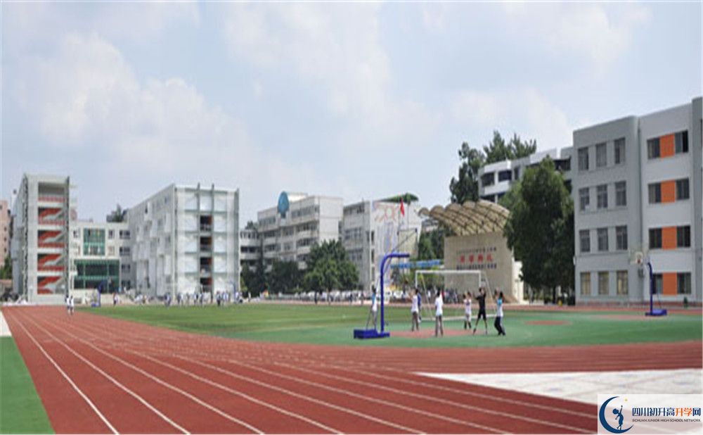 成都鐵路中學(xué)2020年清華北大上人數(shù)是多少？