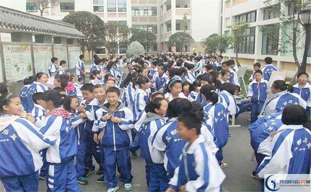 成都石室蜀都中學(xué)地址怎么走？