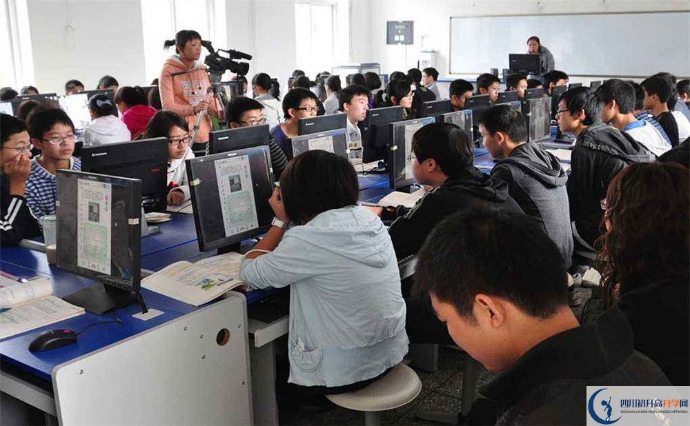 彭州一中初升高向外地招生嗎？