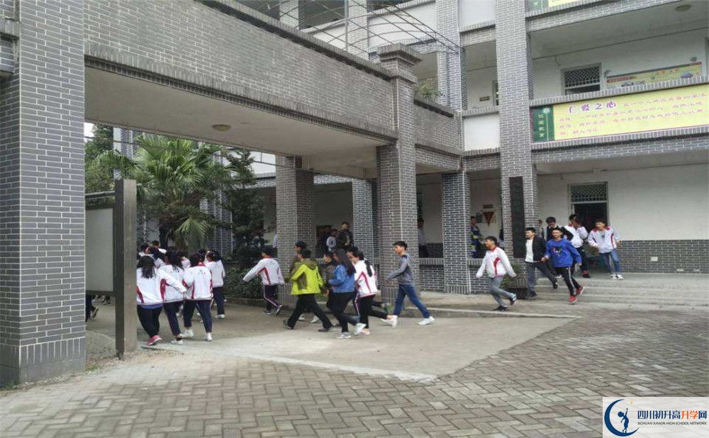 安仁中學(xué)初升高自主招生錄取線是多少分？