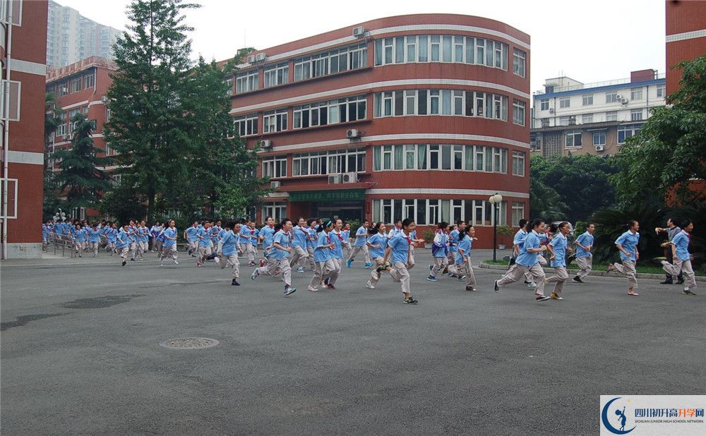 北師大成都實驗中學初升高難不難？