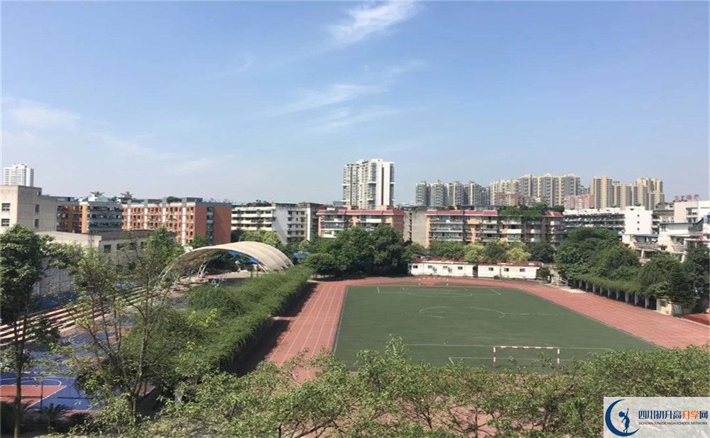 西南交通大學(xué)附屬中學(xué)的高中住宿怎么樣？