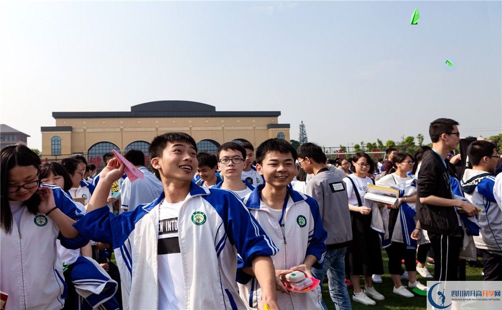 棠湖中學(xué)2020年保送清華北大的人數(shù)有多少？