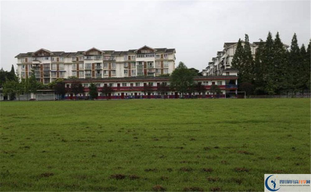 光亞學(xué)校的高中住宿怎么樣？