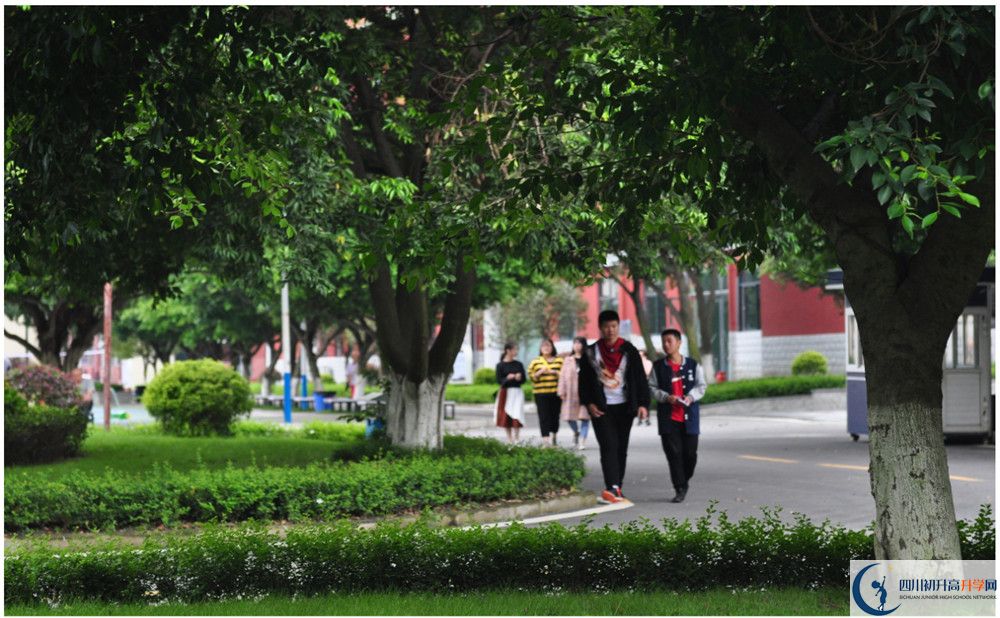 成都南開為明學校位置在哪里？