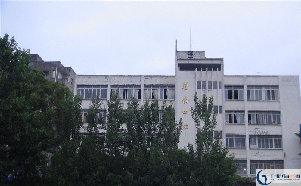 竹篙中學(xué)位置在哪里？