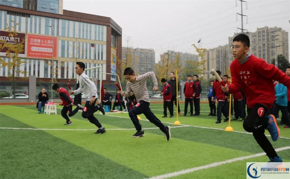 北京第二外國語學院成都附屬中學是重點中學嗎？