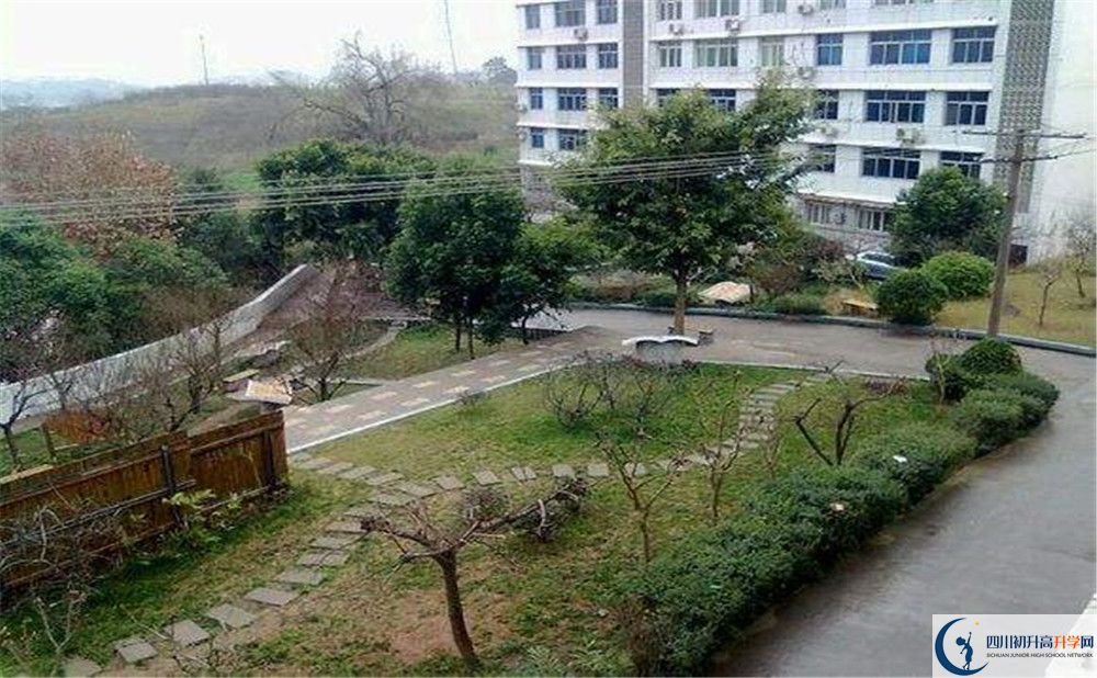 賈家中學(xué)在全國(guó)高中排名是多少？