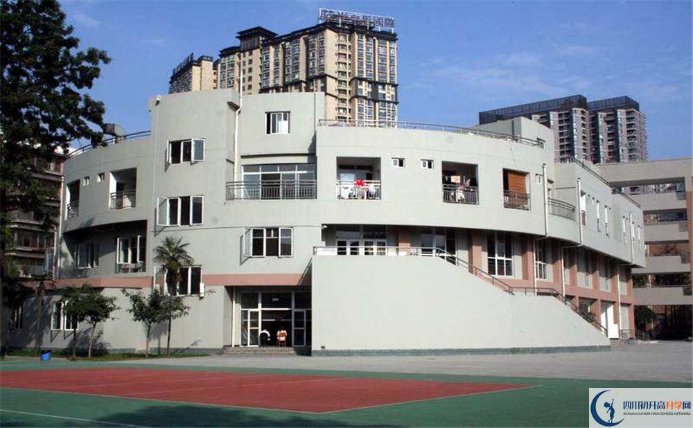 成都市鹽道街中學(xué)高中分班考試難嗎？