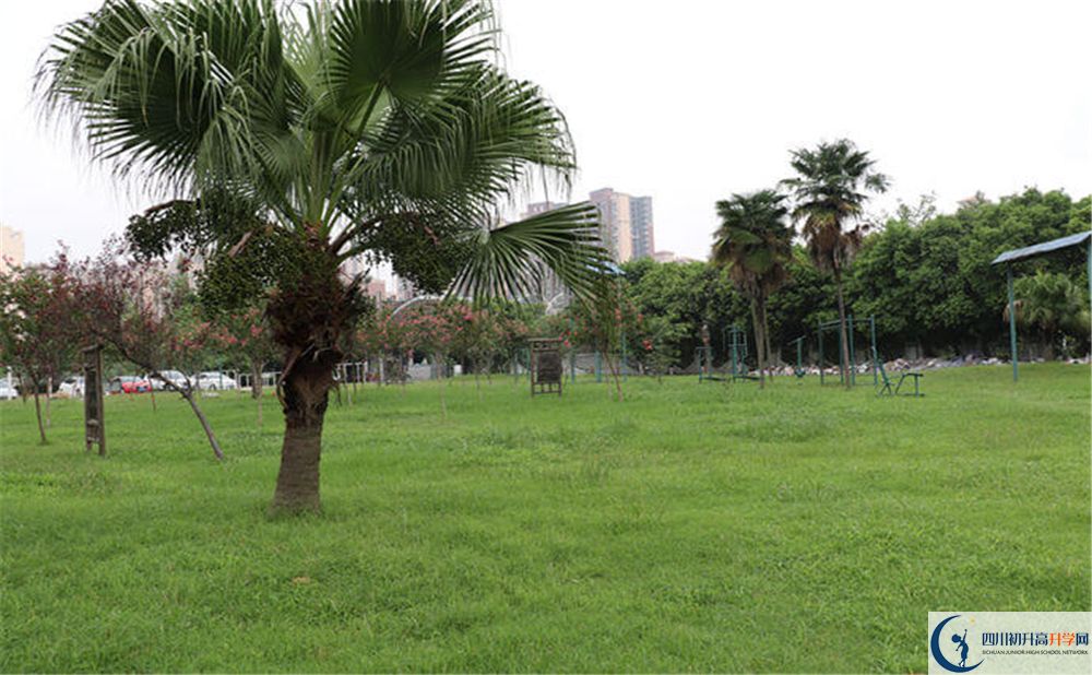 成都南開為明學(xué)校實驗班學(xué)費貴嗎？