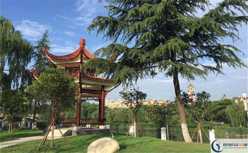 三原外國語學(xué)校平行班中考重點率是多少？