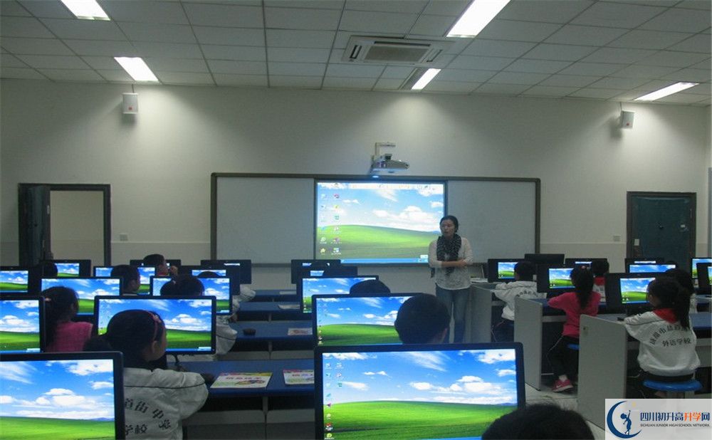 鹽道街外國語學校2020屆高三數(shù)學測試題在哪看？