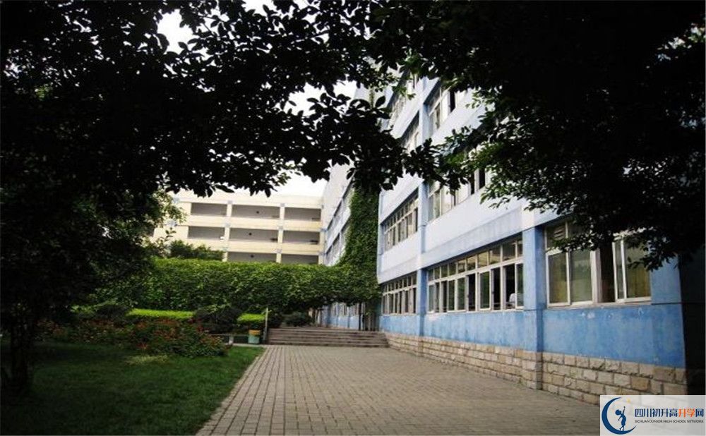 四川師范大學(xué)實(shí)驗(yàn)外國語學(xué)校走讀生作息時(shí)間是怎樣的？
