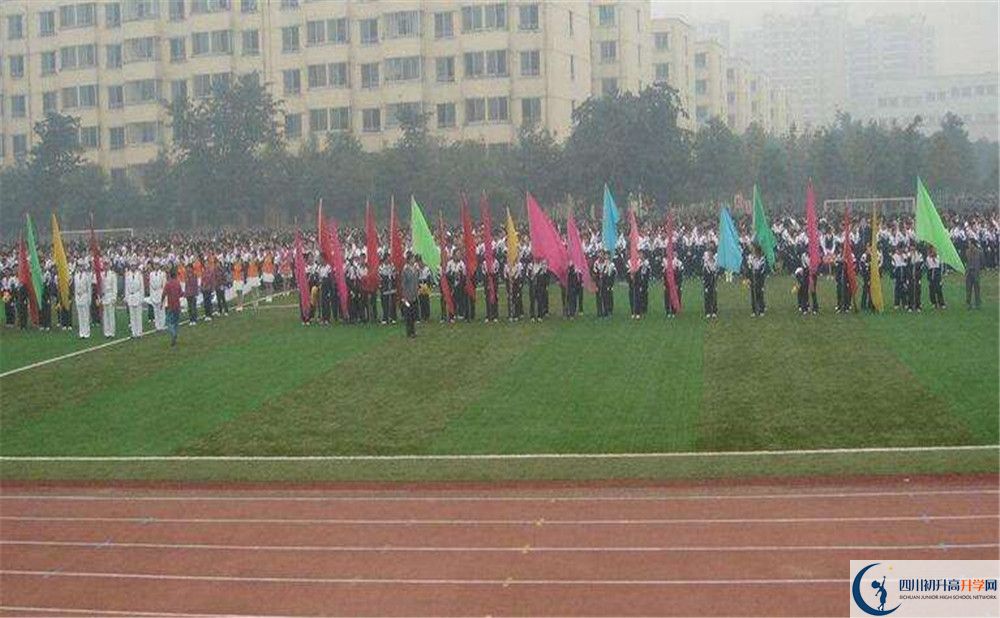 成都外國語學校走讀生作息時間是怎樣的？