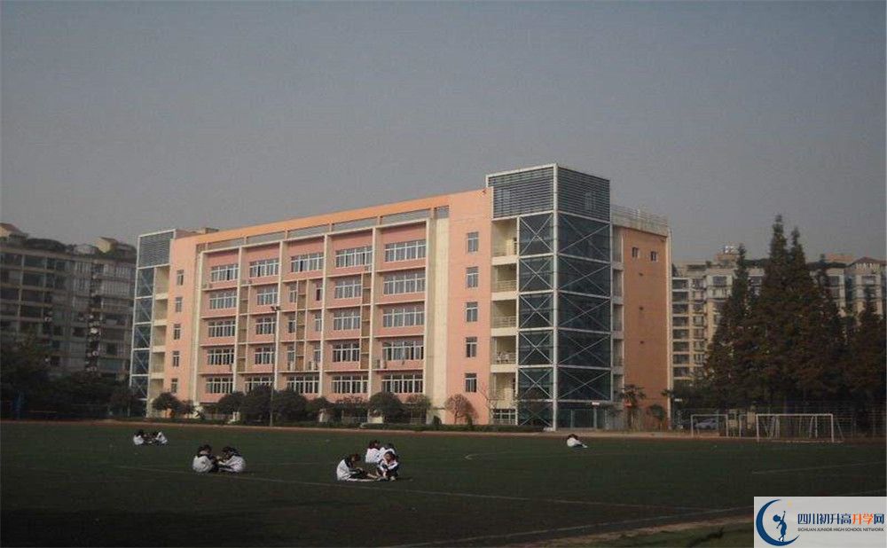 成都十八中2020年高考人數(shù)是多少？