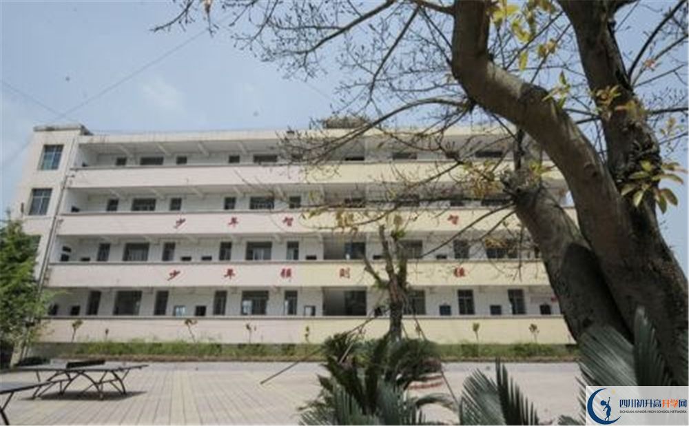 開江縣講治中學今年招生時間安排有什么變化？